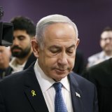Le premier ministre israélien Benjamin Netanyahu se bat aussi sur le terrain judiciaire. KEYSTONE/AP/Stoyan Nenov